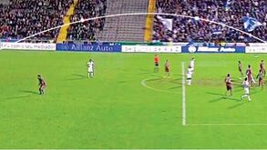 Um lance inofensivo que terminou em golo e tramou o FC Porto