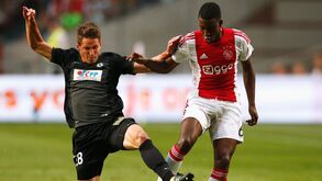 Barcelona tem Bazoer na mira