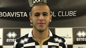 Aymen Tahar é reforço para o meio-campo de Sánchez