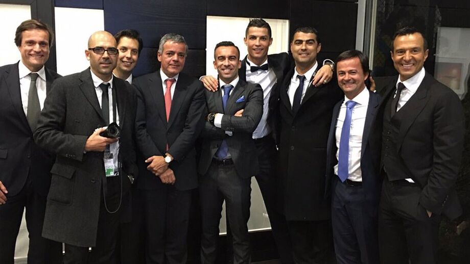 Cristiano Ronaldo dá a conhecer a sua equipa