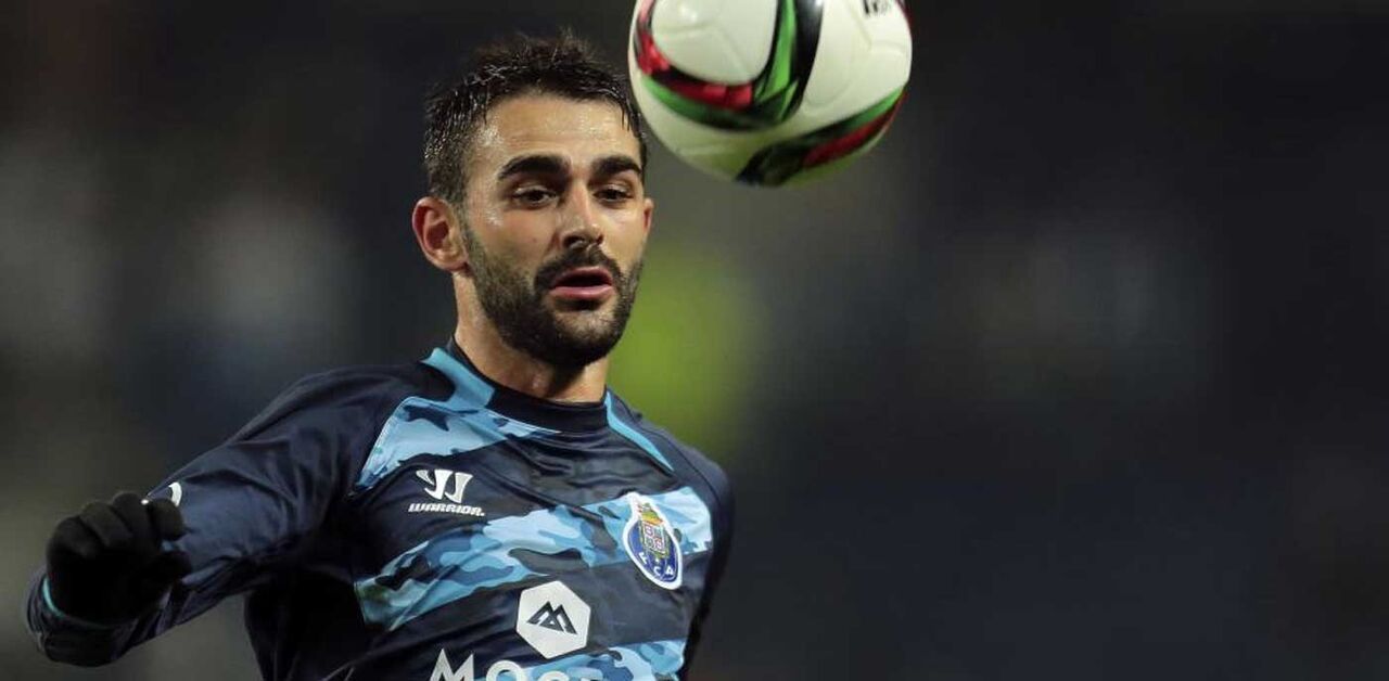 Adrian Lopez