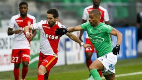 Monaco soma segundo jogo sem vencer