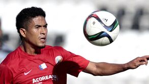 Santa Clara-Chaves, 2-2: Flavienses empatam e descem à terceira posição 