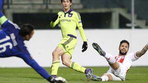 Frango de Roberto vale derrota a Marco Silva