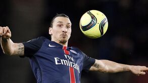 PSG soma novo passeio na caminhada para o título