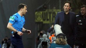 Federação alemã abre processo disciplinar a treinador do Bayer Leverkusen