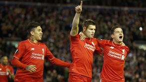 Penálti de Milner suficiente para a passagem do Liverpool