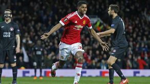 Van Gaal salvo por estreante de 18 anos