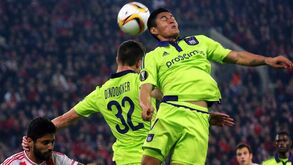 Anderlecht dá a volta na Grécia e afasta o Olympiacos