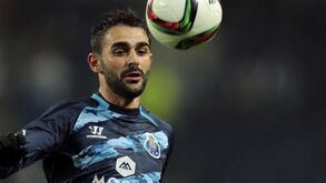 Adrian Lopez