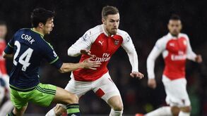 Swansea derrota Arsenal em Londres