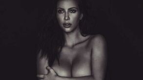 Oh não, Kardashian despiu-se outra vez!