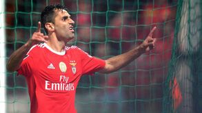 Jonas vence prémio de melhor jogador do mês de fevereiro