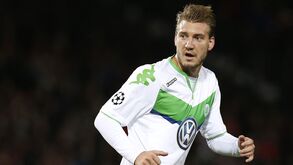 Nicklas Bendtner multado por dormir