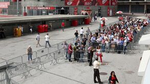 Bilhetes para a receção ao Bayern Munique à venda na quarta-feira