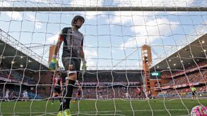 Mattia Perin lesiona-se e falha Euro'2016