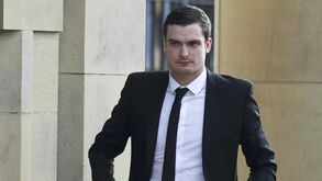 Adam Johnson recorre da sentença de prisão por assédio sexual a menor