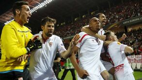 Sevilha nas 'meias' após vencer nos penáltis