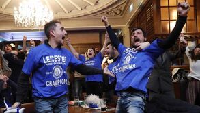 Leicester sagra-se campeão