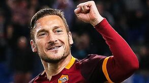 Totti com convite... para maiores de 18