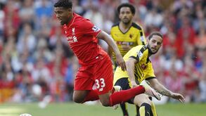 Liverpool vence e segue na luta pela Europa