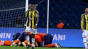 Turquia: Fenerbahçe perde e 'entrega' título ao Besiktas