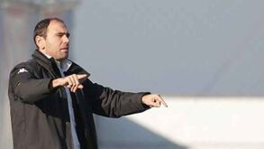 Martelinho renova contrato com Cesarense