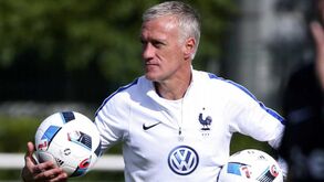 Didier Deschamps processa Eric Cantona por difamação
