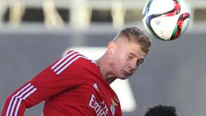 Benfiquista Dawidowicz falha lista final