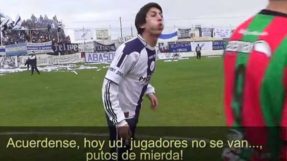 Todos sabemos que o futebol argentino é conhecido pelas suas situações menos positivas relativas a adeptos, mas há situações que ainda conseguem espantar os fãs europeus.
