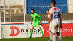 Emanuel Novo reforça baliza