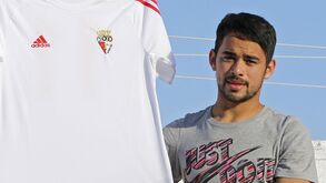 Luquinhas é fã de Neymar e mora em casa partilhada