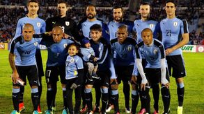 Uruguai ofendido com a troca de hinos