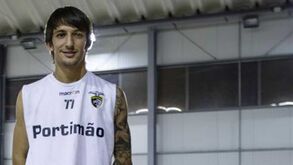 Filipe Soares continua no Portimonense