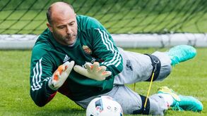 Alcunha de 'Pijama Man' não incomoda Király