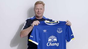 Koeman apresentado como novo técnico