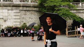 André Almeida em 'modo turista' por Paris