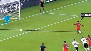 Foi assim que Ronaldo falhou o penálti