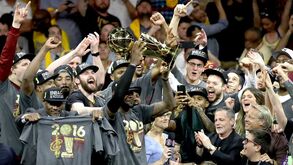 Cavaliers vencem Warriors e conquistam primeiro título