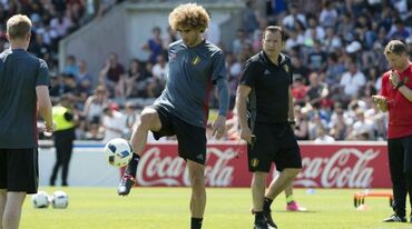 Fellaini recebeu mensagem de Mourinho