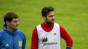 Fàbregas: «Casillas continua a agir como um verdadeiro capitão»