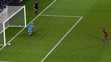 Ficamos por aqui neste acompanhamento de mais um dia de Euro'2016. Domingo voltaremos com mais novidades. Fique por aí!