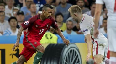 O marcador não mexe. Vamos para os últimos 15 minutos