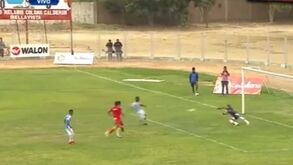 Impossível não chorar a rir com esta 'imitação' do penálti Messi-Suárez!