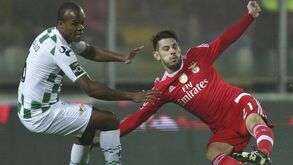 Evaldo assina contrato com o Cova da Piedade