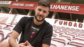 Alex Redolfi assina por uma temporada