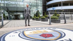 Salário de Guardiola está 3,6 milhões/ano mais... baixo