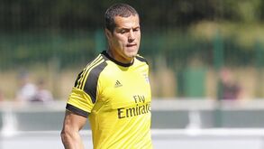 Júlio César em campo diante do Port Vale