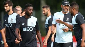 Treino de finalização antes do Bayer Leverkursen