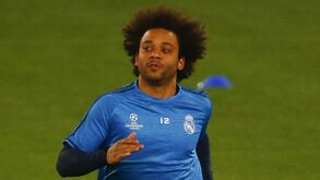 Marcelo tatua taça da Champions